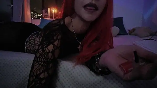lilithselene live cam on StripChat