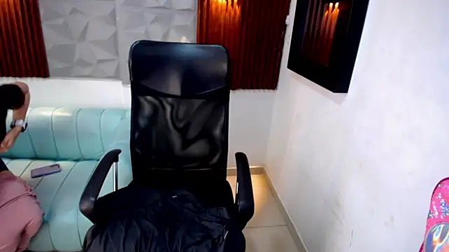 Zoe_bms07 live cam on StripChat