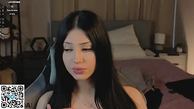 Krisss_Kiss54 twerk and squirt cam show