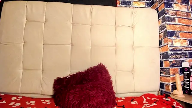 mayajones303av