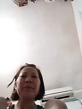 MYAMYA20 live cam on StripChat