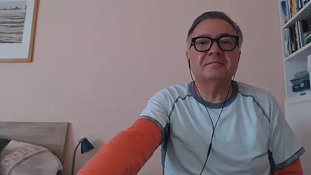 you6me (M grandpa) - Naked show cum