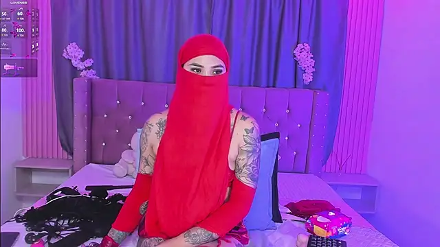 nayla-mouna (F young) - play with my pussy