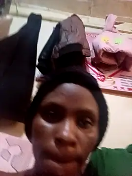 PRITTY-MISHI live cam on StripChat