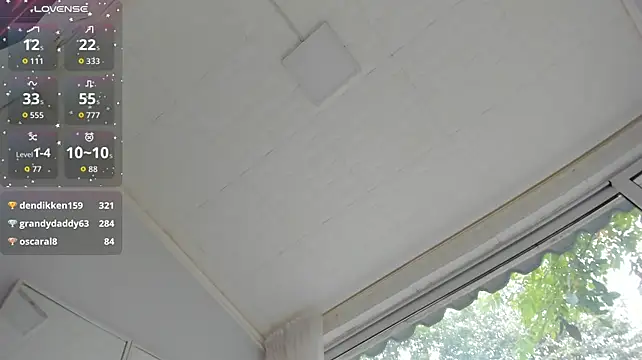 Ella_Vee