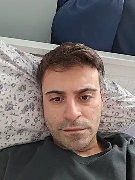HugeTurkishCock live cam on StripChat