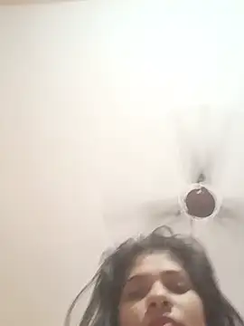 Shreya-Shetty09 live cam on StripChat