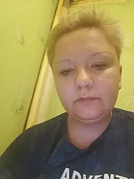 Tina_Mirabella live cam on StripChat
