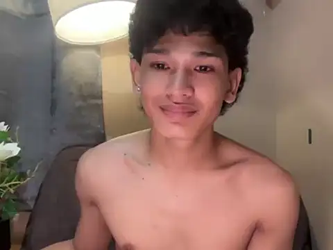 Imjustasluttyintownx
