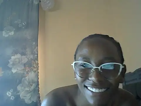 Goldenpixie live cam on StripChat