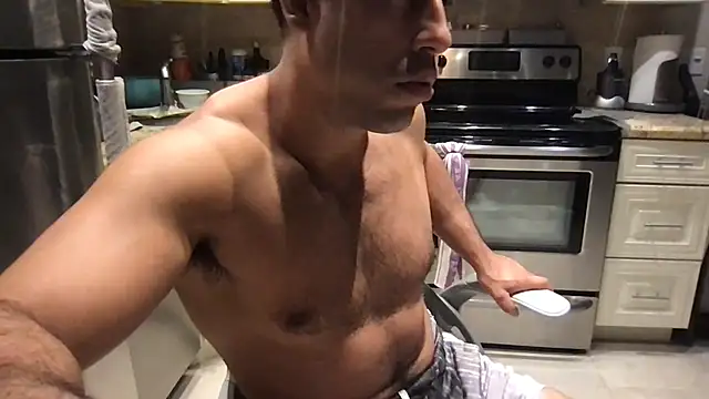 BigGuyMuscle live cam