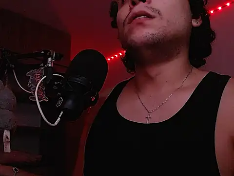 marcus_leonel on Stripchat