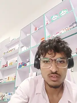 xxxullu on Stripchat