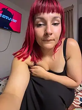 Amelie-RedHoney