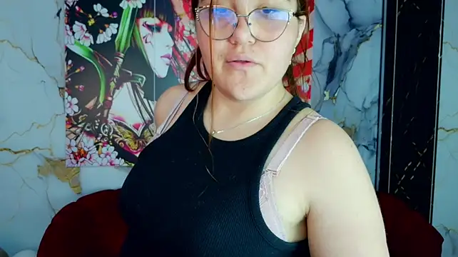 conniejames_m live cam on StripChat
