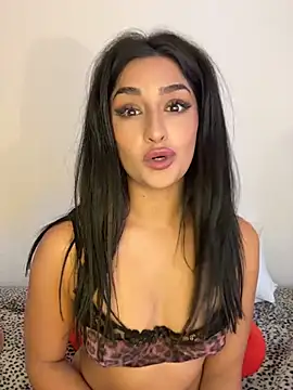 Mia_spicyy dildo blowjob show