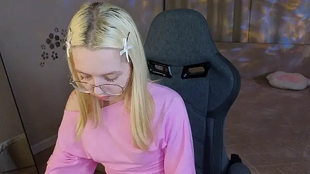 mollyy_snow