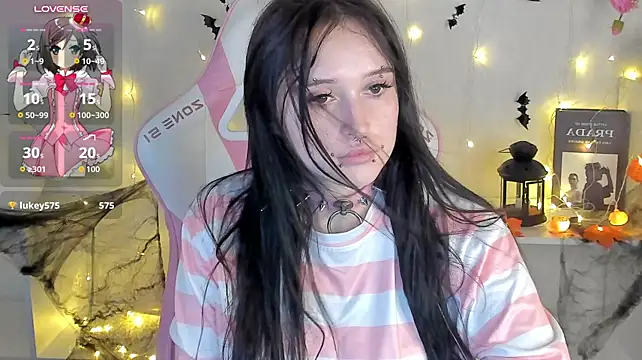 Emma-Blissa live cam on StripChat