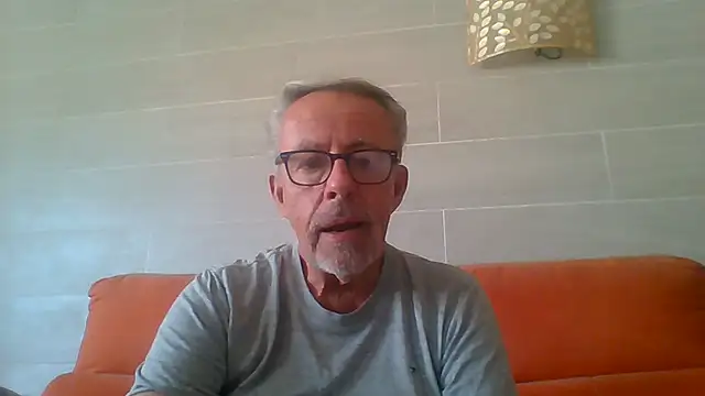 tuggy59 live cam on StripChat