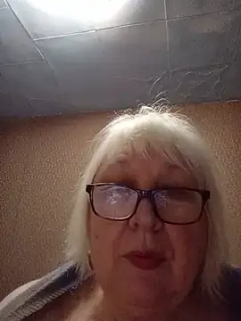 Alexia64231 live cam on StripChat