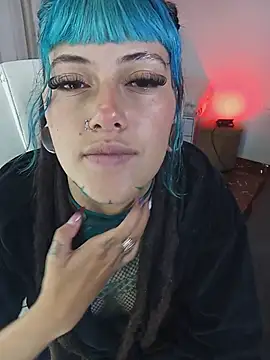 _sharlotte777 live cam on StripChat