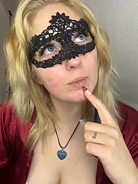 -CurvySecret-