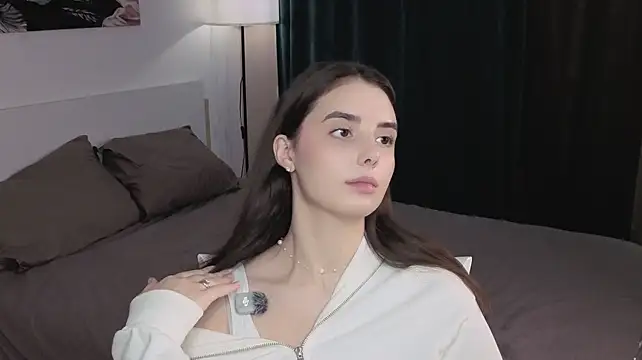 JuliDahill