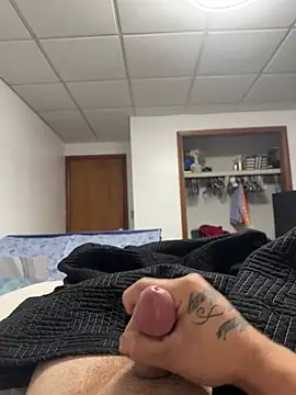 Hunter7215 Male Cumplay Free Cam Chat