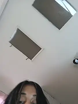 AbellaLizz live cam on StripChat