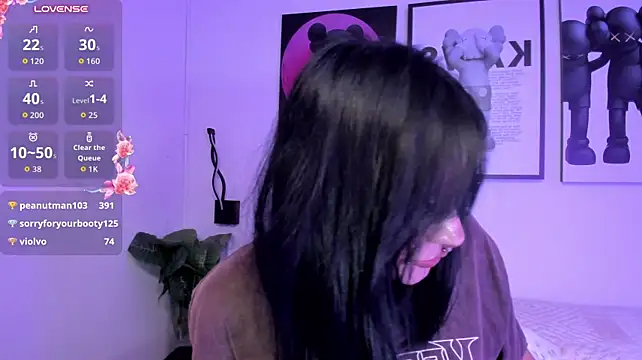 Kat_VonDe live cam on StripChat