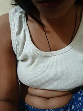 Sexy_Naina7