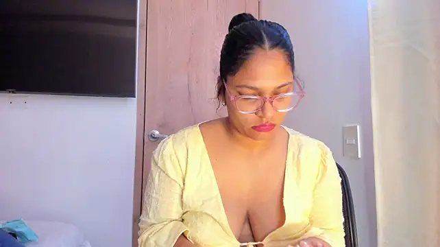 Vickyy30_