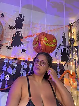 Nicol_Love0 webcam