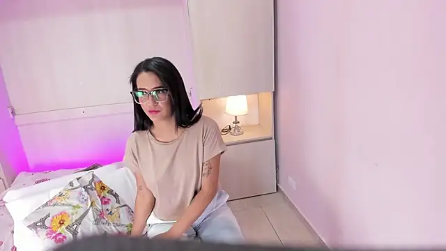 GiaFoster_ webcam