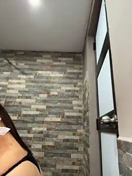 Valentina-gomezz webcam