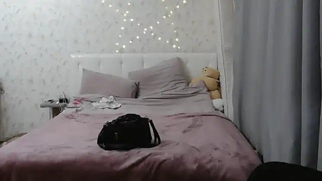 KateBunny live cam on StripChat
