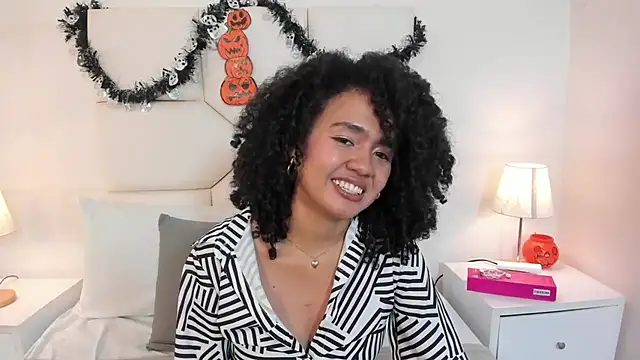 Kiraspell live cam preview