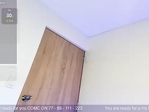 brandon_hill live cam on StripChat