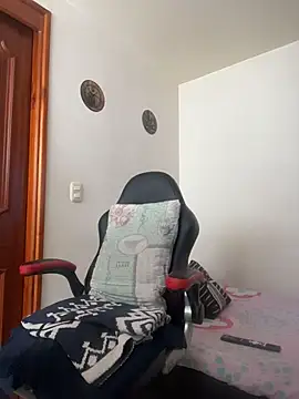 Aron_Baylor live sex cam