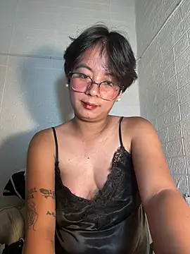 Hollygod22