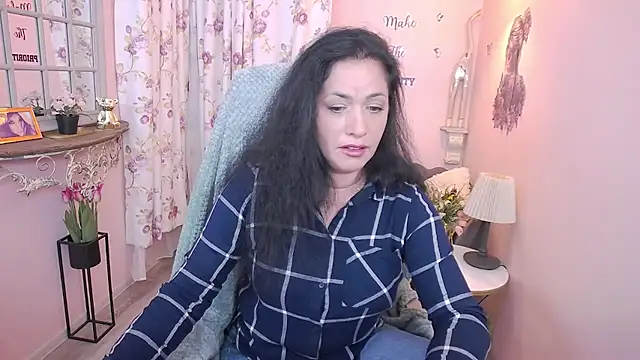 MyLovOne live cam on StripChat