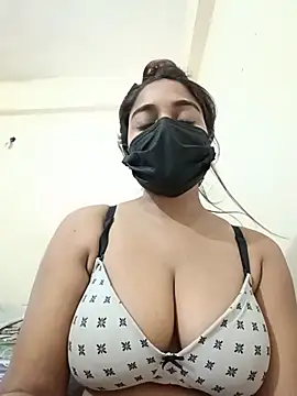 Little_toy_girl