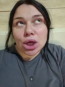 6Alicee69