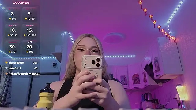 Alena_dubai_ live cam on StripChat
