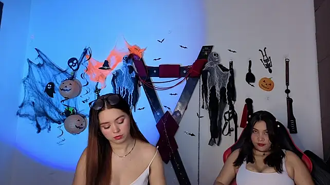 Hana_and_Chantal