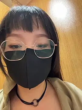 xianyu-ss (F young) - 户外无内m腿