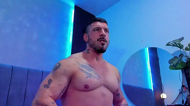 dennis__coxx live cam on StripChat
