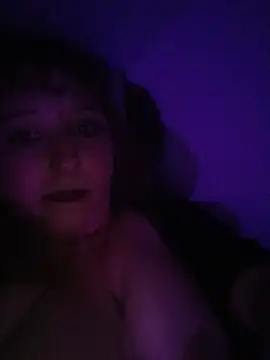 chloeblue83 live cam on StripChat
