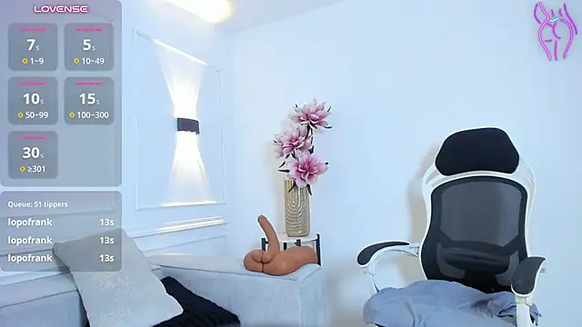 valeriavg live cam on StripChat