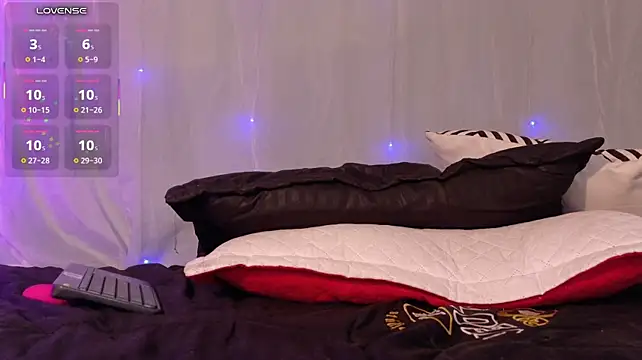 Catalinaa01 live cam on StripChat